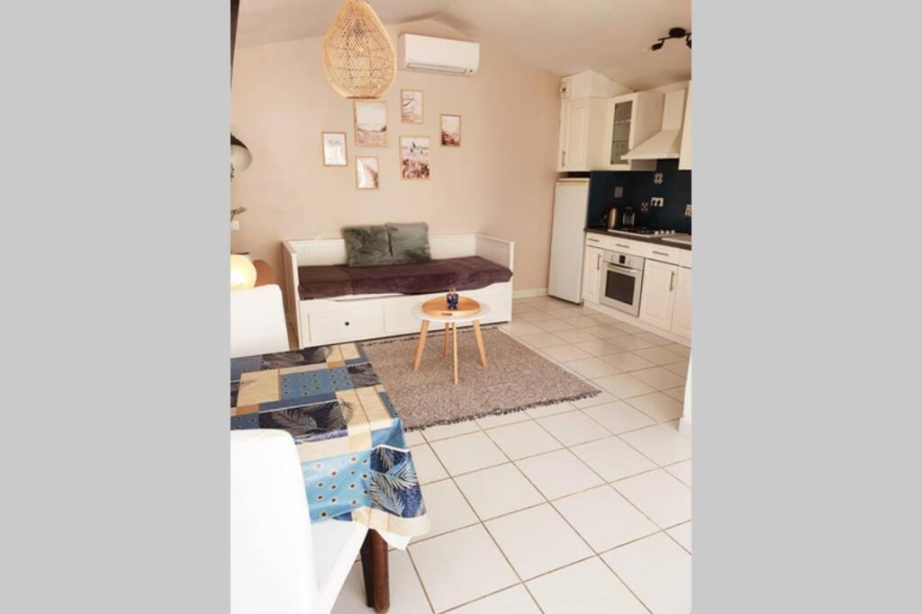 Le Studio Charme Et Tranquillite Le Plan-de-la-Tour Экстерьер фото